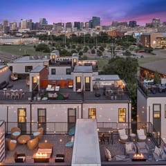Luxury 8BR Nashville Stay | 2 Rooftops + City View