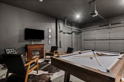 Rooftop Hot Tub + Views + 15 Beds + Game Room - Image 3
