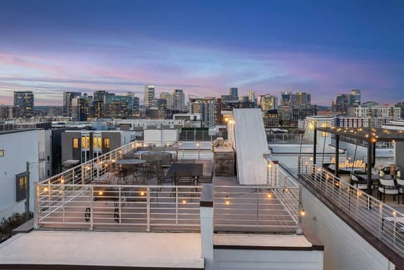 Walk to Broadway | Rooftop w/ City Views | 14 beds - Image 1